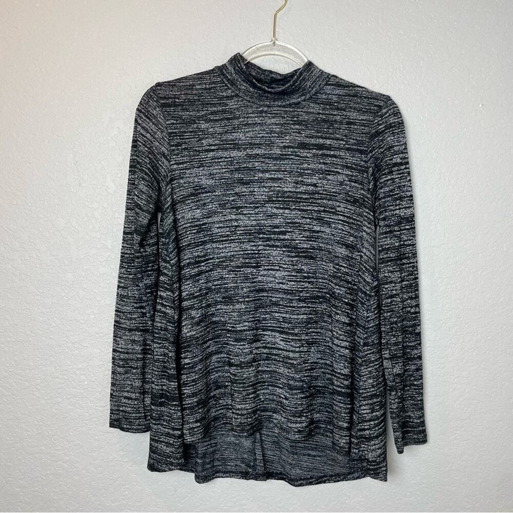 Gray & Black Heathered Long Sleeve Turtleneck Top w/Keyhole in Back Size M